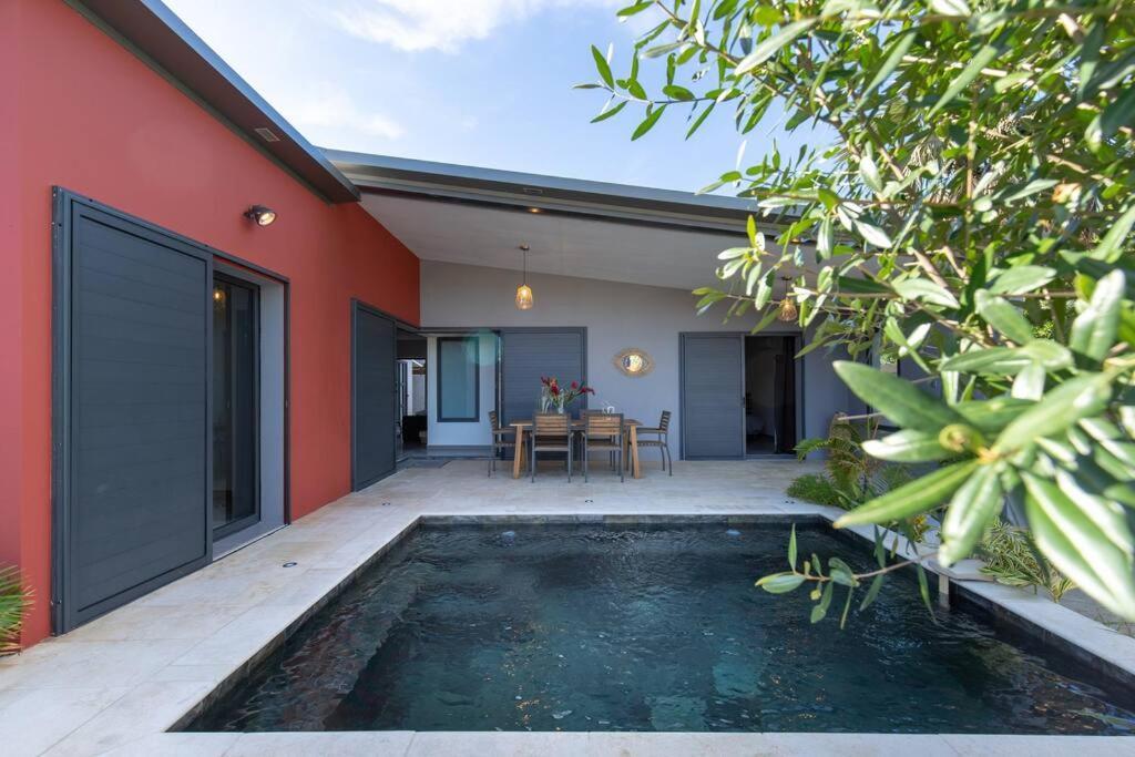 Villa Benjoin St-Pierre Piscine Chauffee Et Mer Saint Pierre Exterior foto